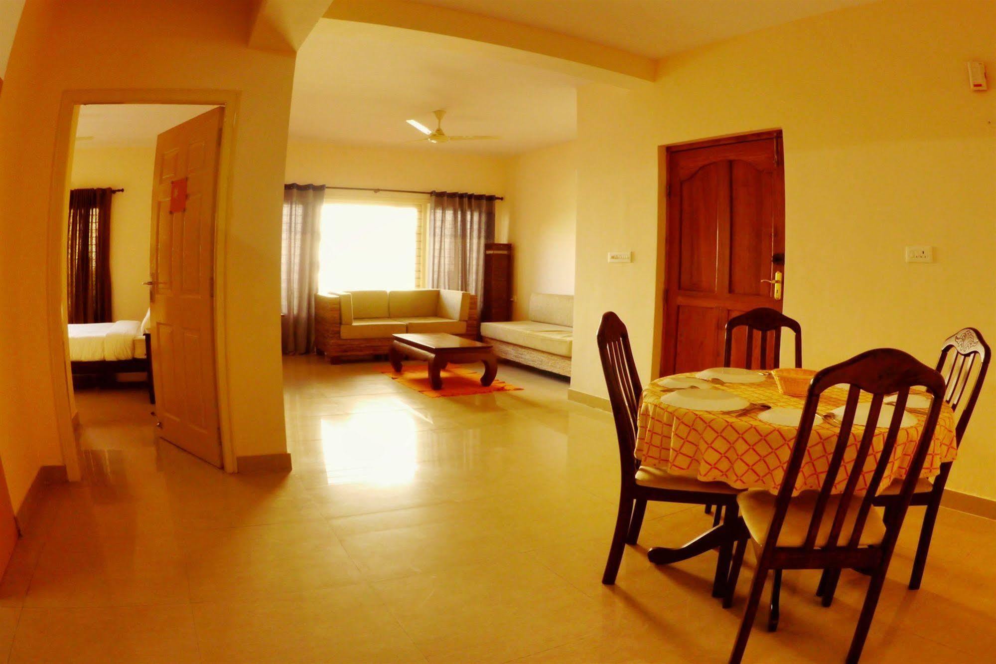 Maple Suites, Serviced Apartments บังกาลอร์ ภายนอก รูปภาพ