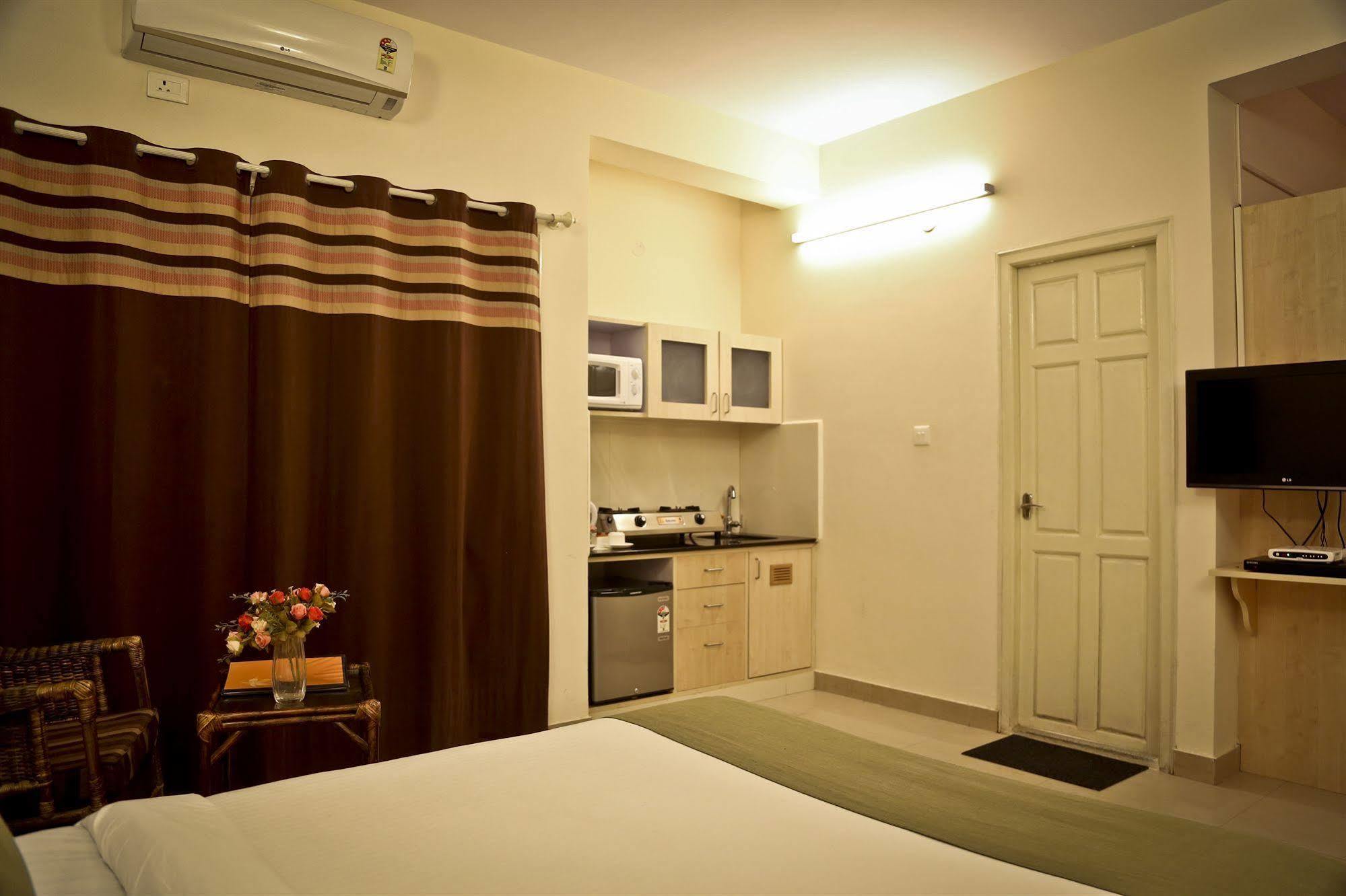 Maple Suites, Serviced Apartments บังกาลอร์ ภายนอก รูปภาพ